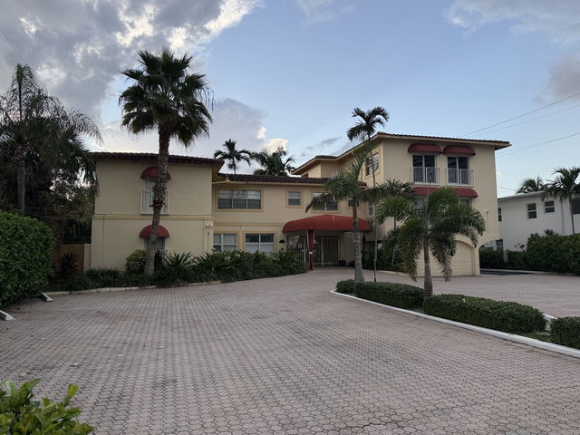 Fort Lauderdale Yacht & Beach Club photo 2